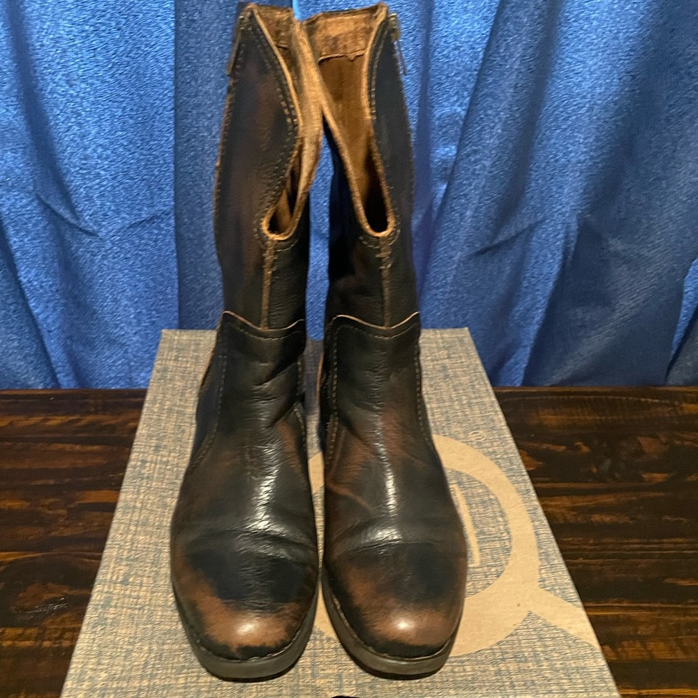 Born Boots